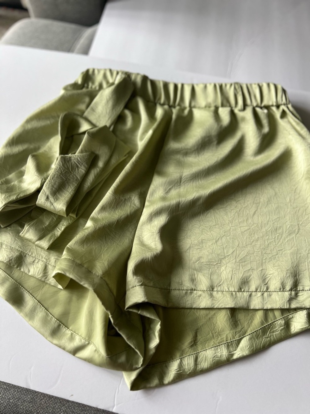 SHEIN Light Lime Elastic-Waist Athletic Shorts